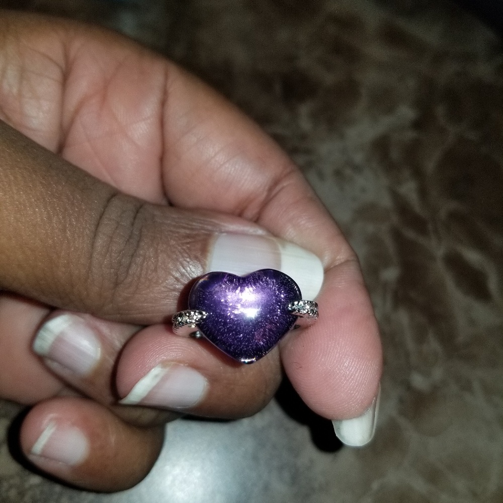 Amethyst heart ring
